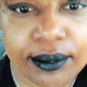 Meet your Posher, Keisha